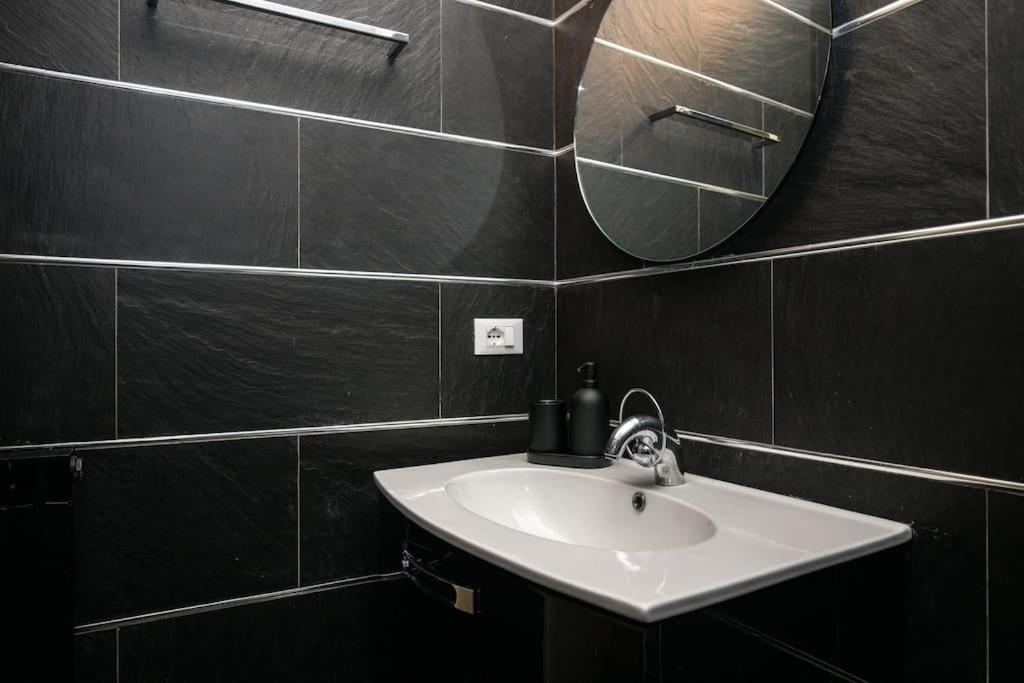 Wonderfull Two Floors Apartment Navigli Milánó Kültér fotó